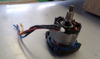 Двигатель бесщеточный 20В с шестерней в сборе