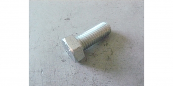 Болт M10х32